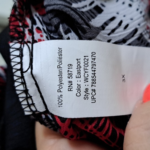 Business Casual Vibrant Button Up Blouse W/Buillt In Black Tank. Size 3X NWOT - Picture 9 of 10